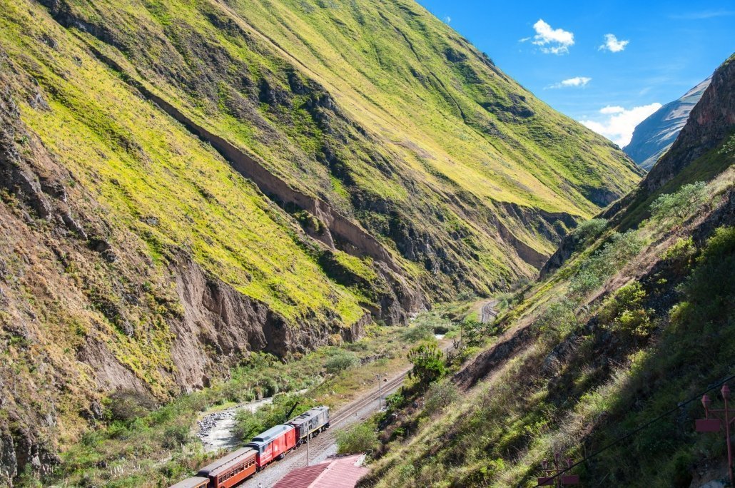 I 10 viaggi in treno più pericolosi del mondo: la Nariz del Diablo