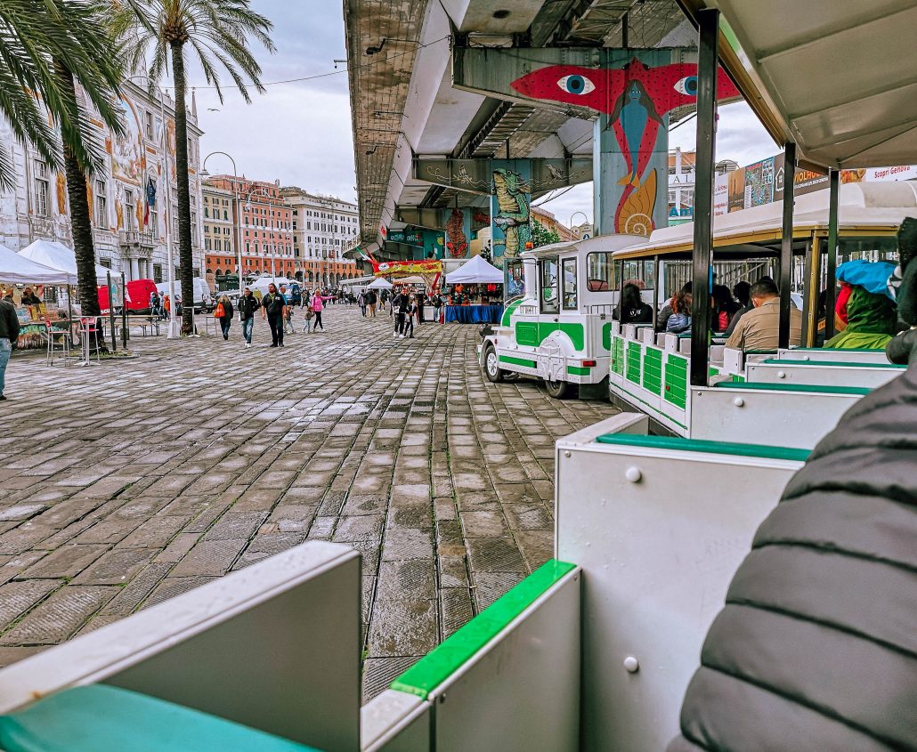 Genova attrazioni per bambini: il trenino turistico