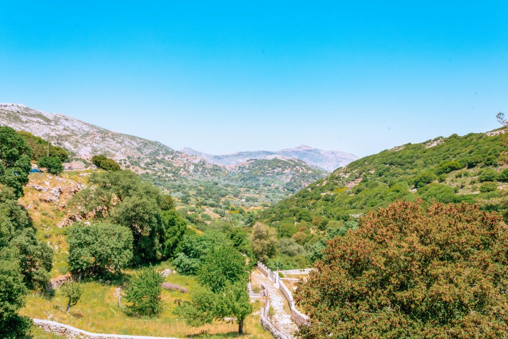 Panorami durante un viaggio su un bus di Naxos